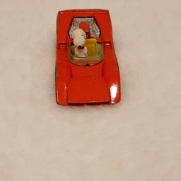 Vintage Peanuts Gang Snoopy In A Red Race Car Aviva 1958 Japan Die Cast - Picture 3 of 16